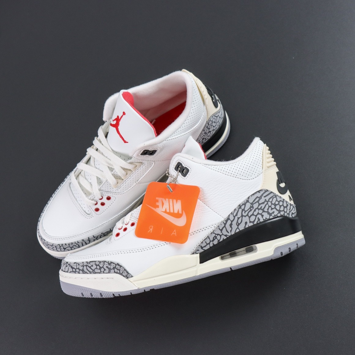 NIKE AIR JORDAN 3 WHITE CEMENT REIMAGINED Basketball Shoes