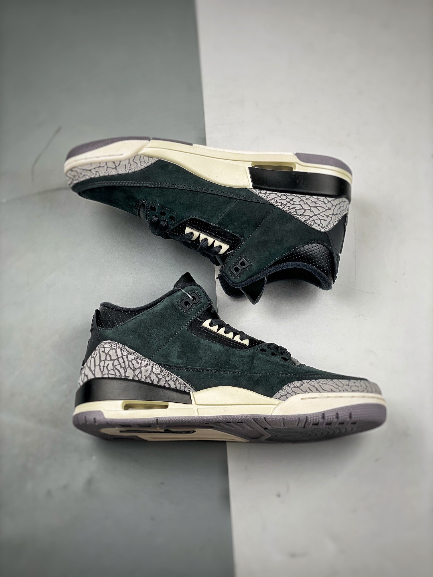 NIKE AIR JORDAN 3 OFF NOIR Basketball Shoes