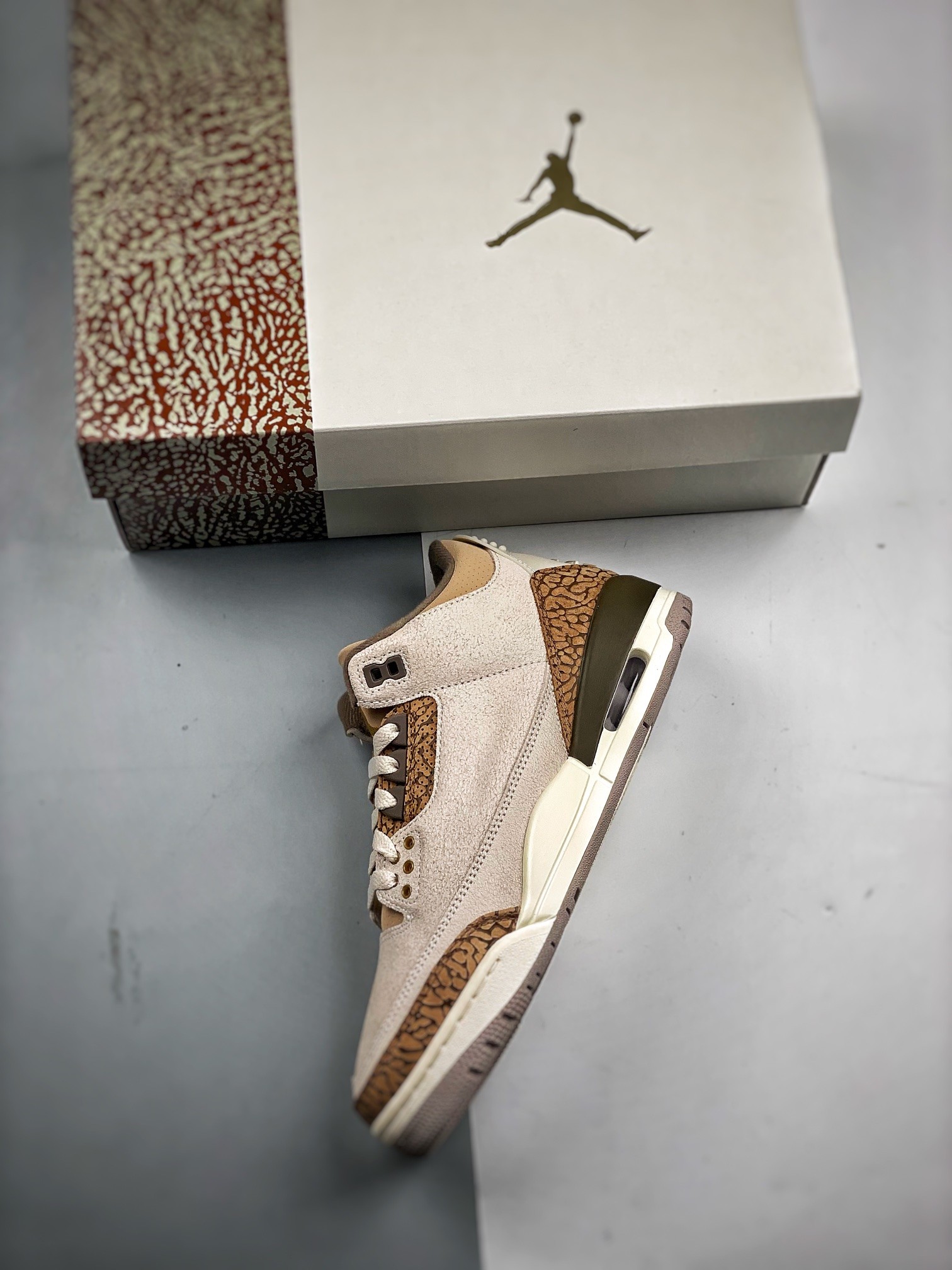 NIKE AIR JORDAN 3 PALOMINO Basketball Shoes