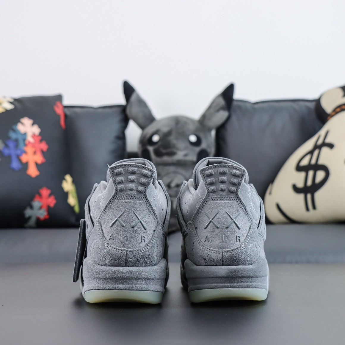 NIKE AIR JORDAN 4 RETRO KAWS Basketball Shoes