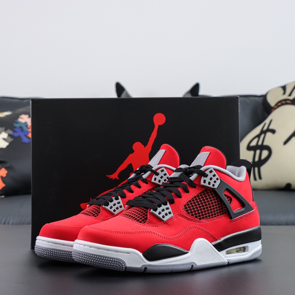 NIKE AIR JORDAN 4 RETRO TORO BRAVO Basketball Shoes