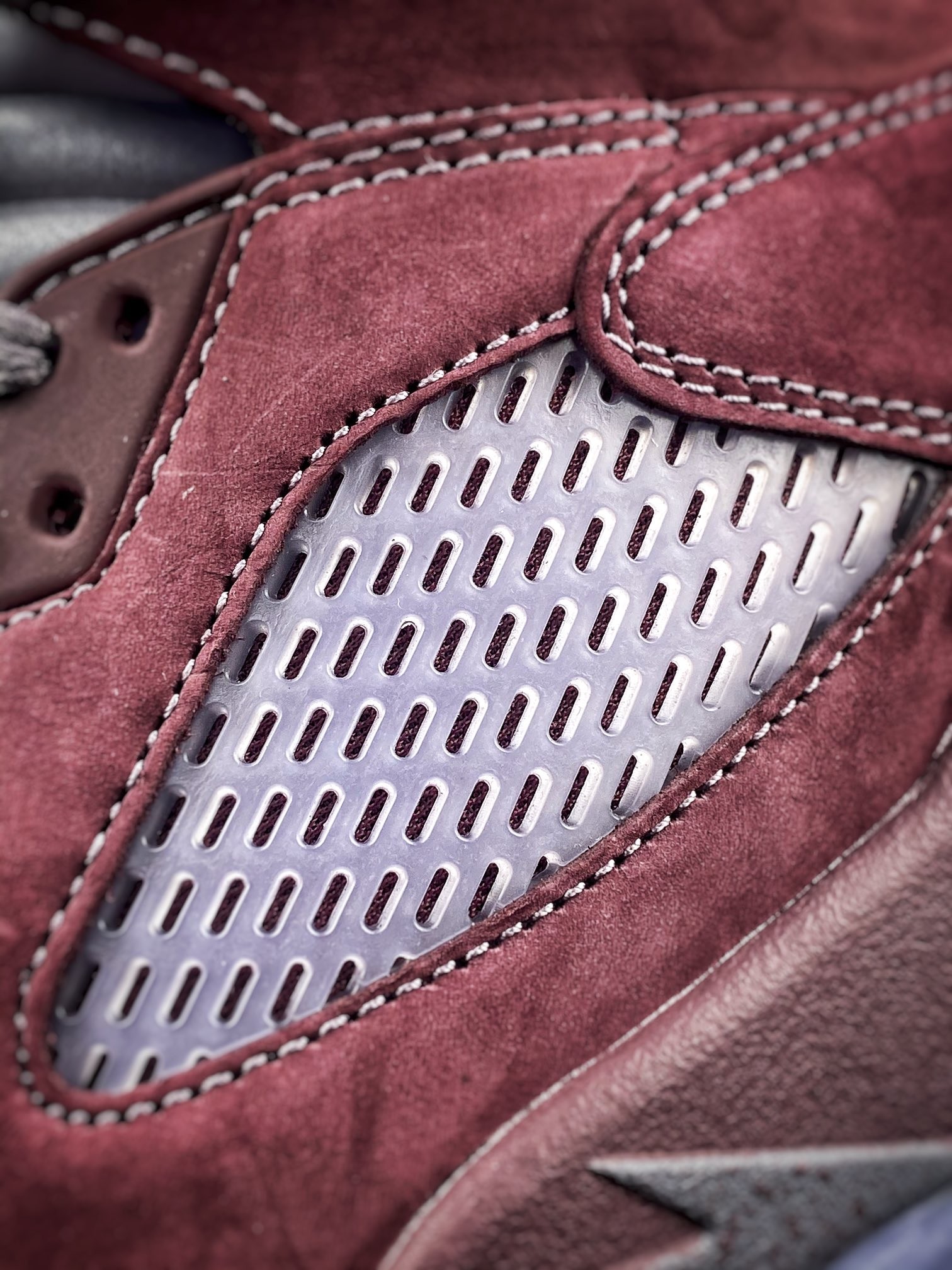 NIKE AIR JORDAN 5 BURGUNDY