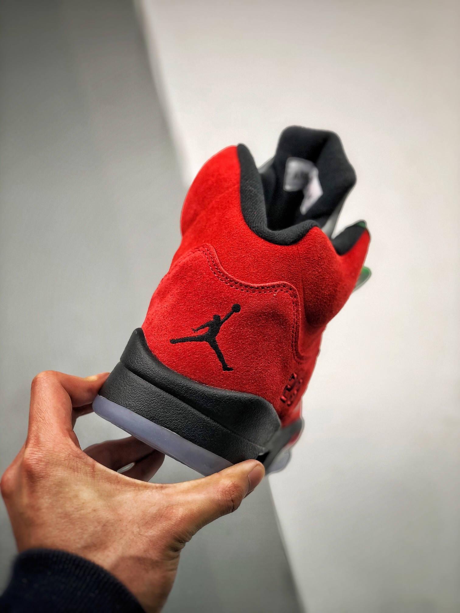 NIKE AIR JORDAN 5 "RAGING BULL" Basketball Shoes