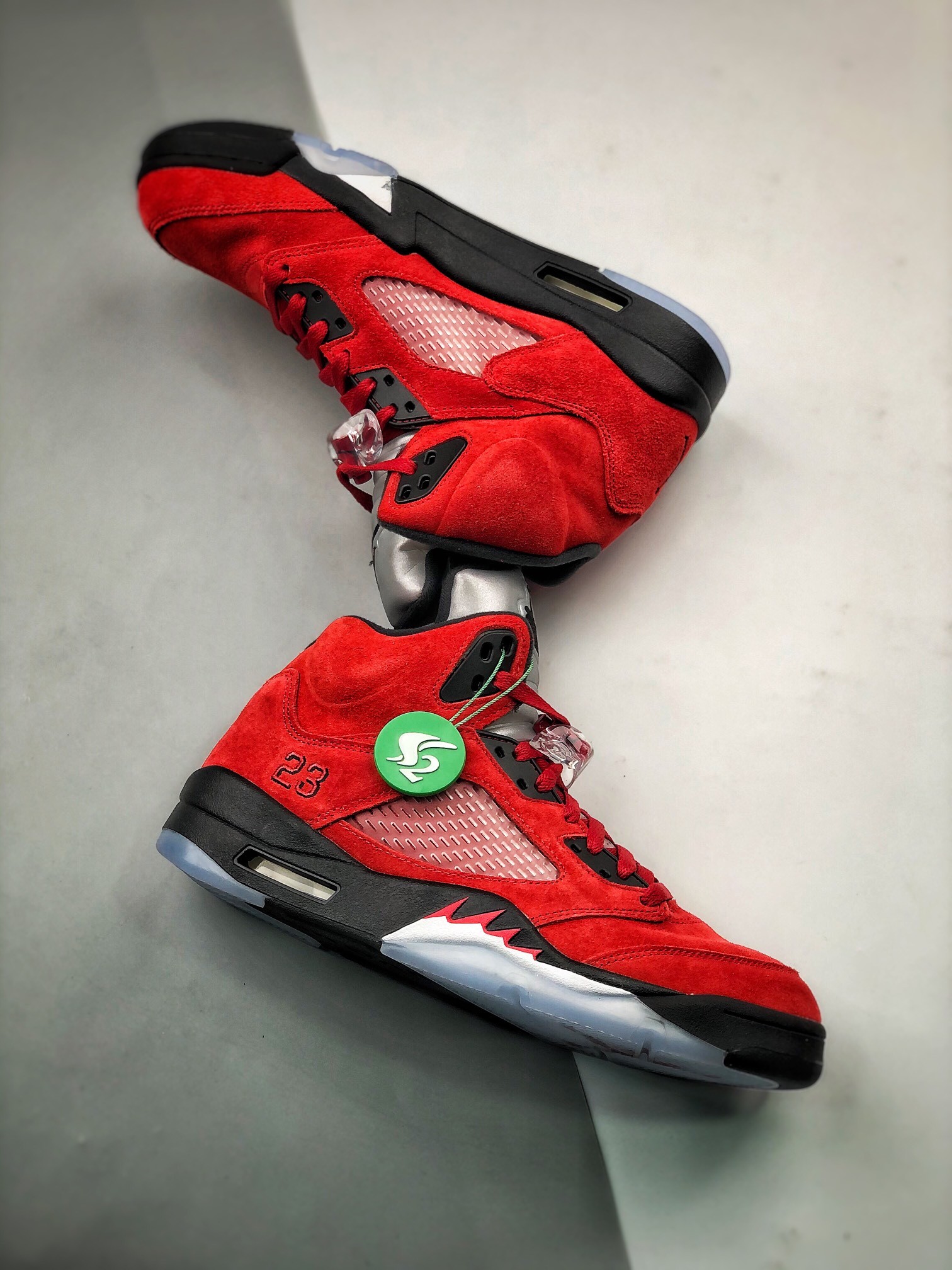 NIKE AIR JORDAN 5 "RAGING BULL" Basketball Shoes