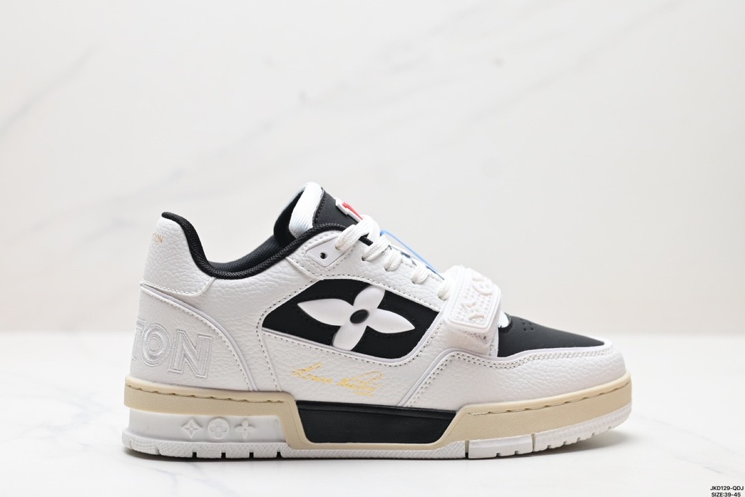 Louis Vuitton Trainer Sneaker 