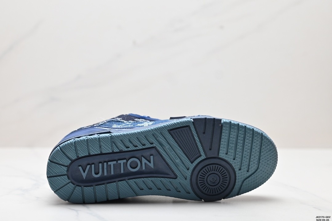 Louis Vuitton Trainer Sneaker 