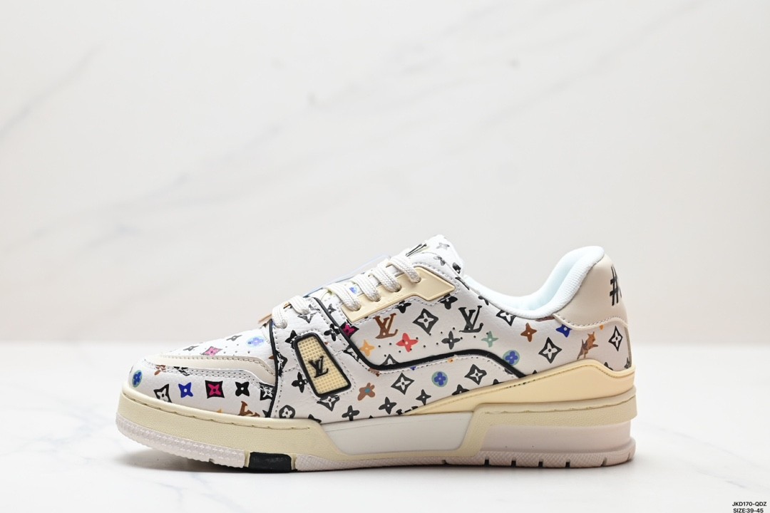 Louis Vuitton Trainer Sneaker 