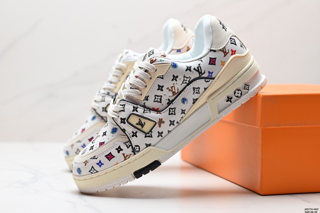 Louis Vuitton Trainer Sneaker 