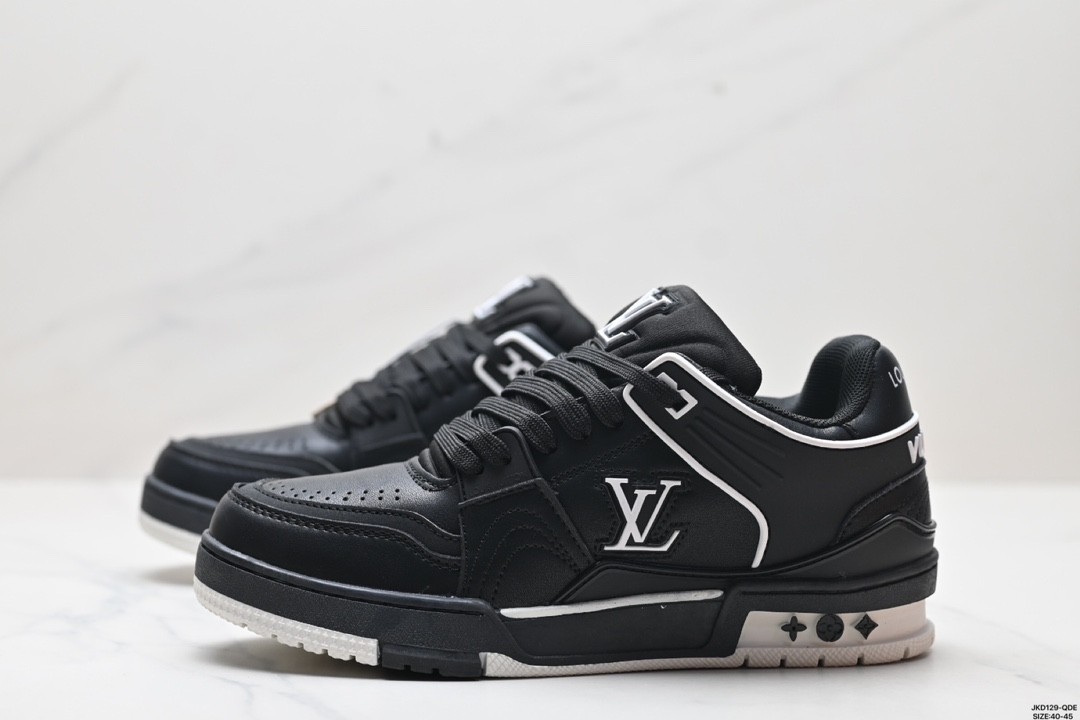 Louis Vuitton Trainer Sneaker 