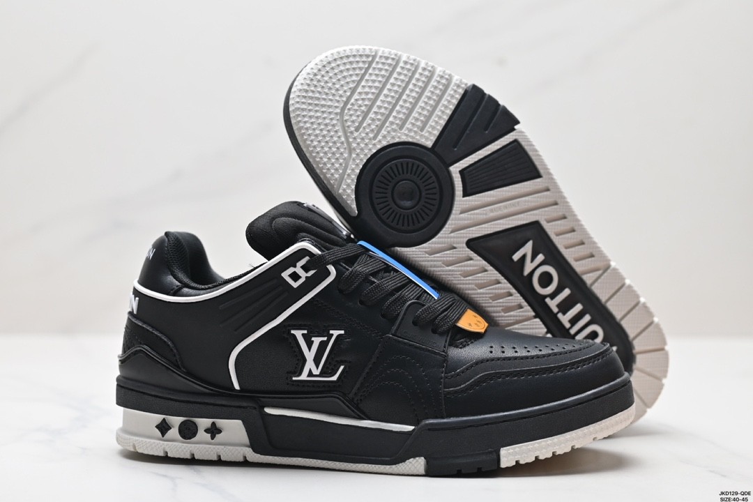 Louis Vuitton Trainer Sneaker 