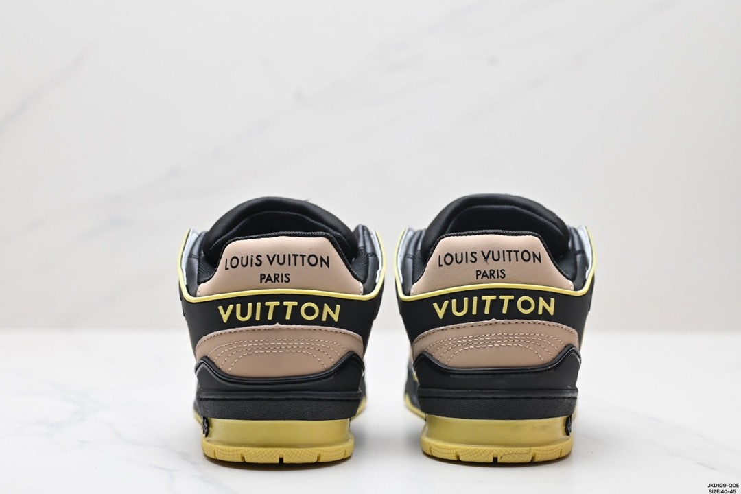 Louis Vuitton Trainer Sneaker 