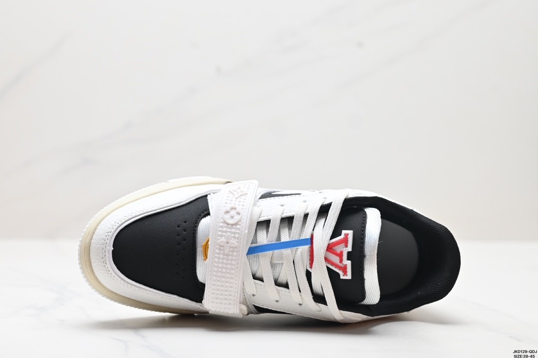 Louis Vuitton Trainer Sneaker 