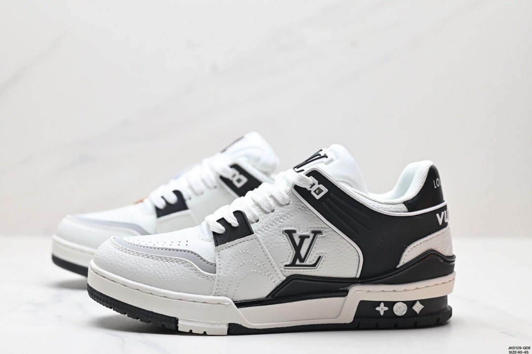 Louis Vuitton Trainer Sneaker 