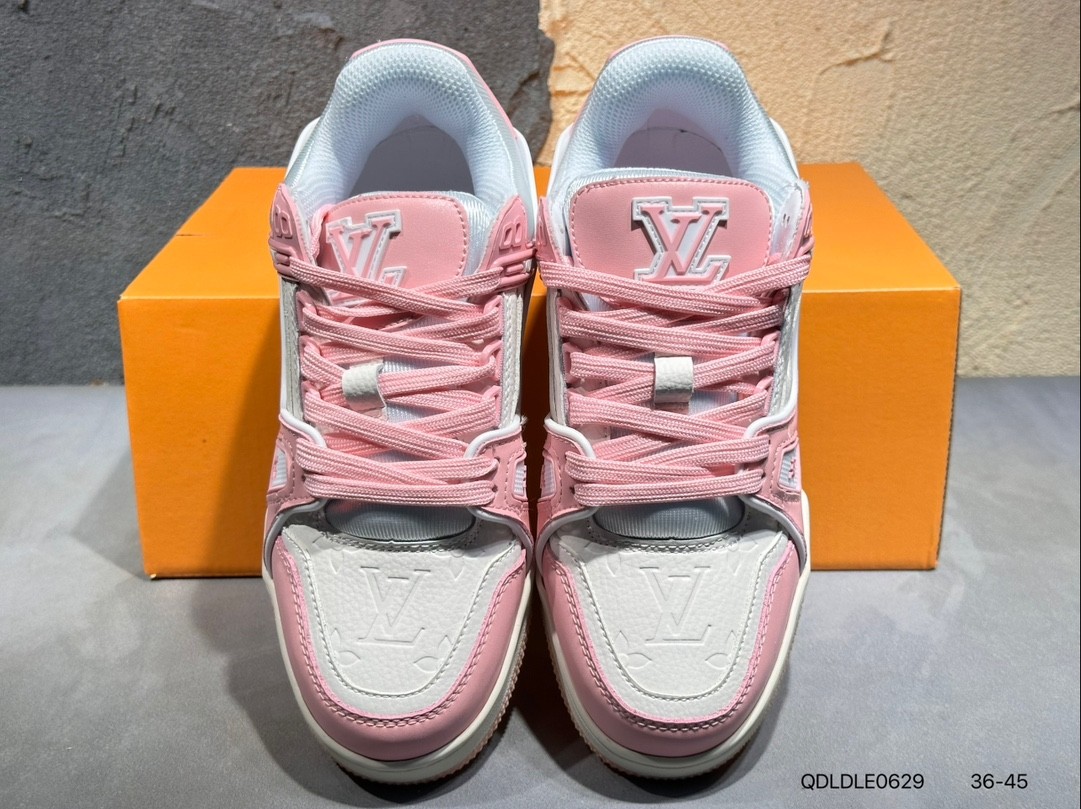 Louis Vuitton Trainer Sneaker 