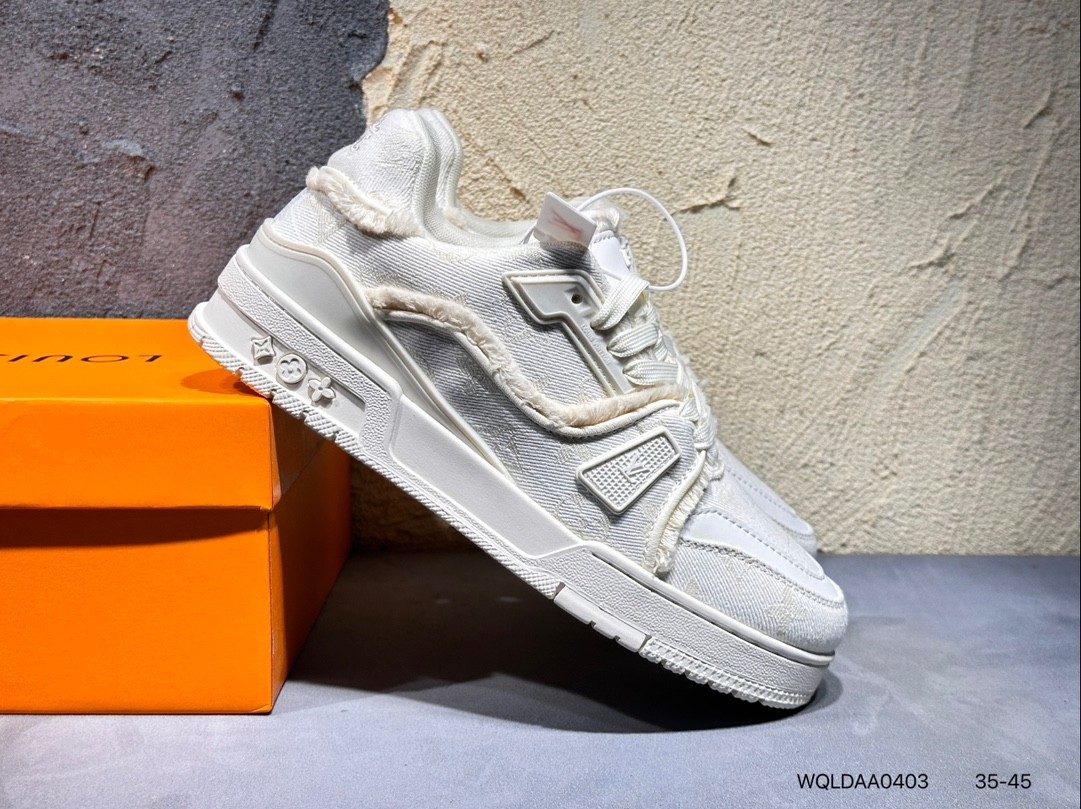 Louis Vuitton Trainer Sneaker 