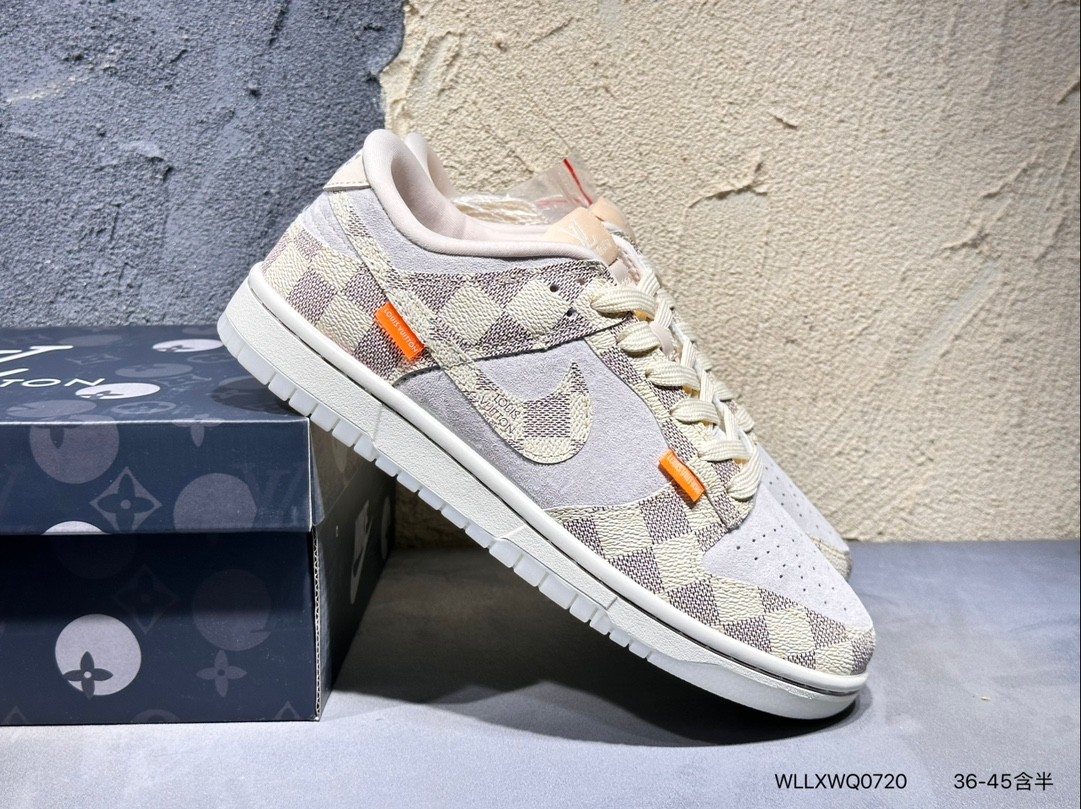 Louis Vuitton Trainer Sneaker 