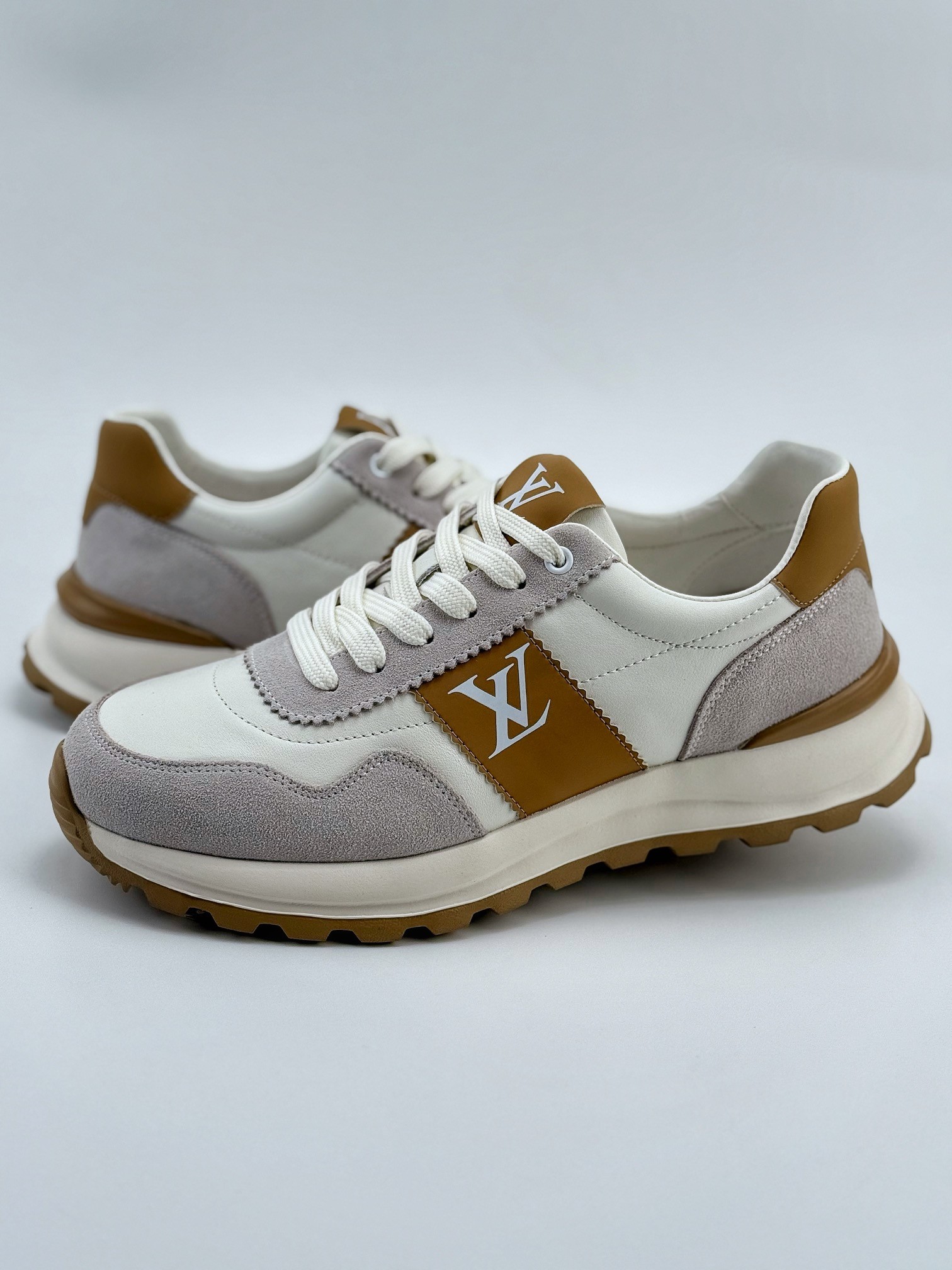 Louis Vuitton Trainer Sneaker 