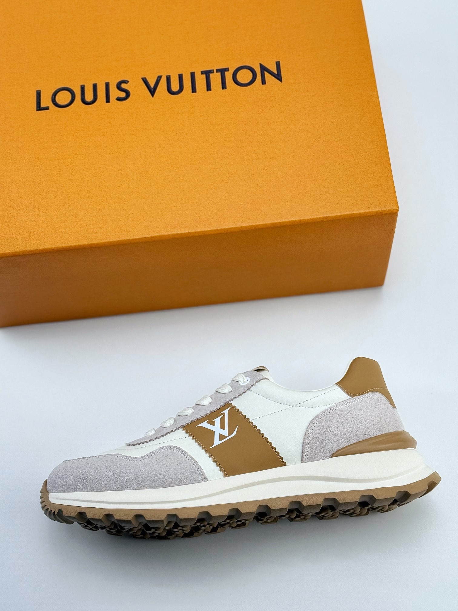 Louis Vuitton Trainer Sneaker 