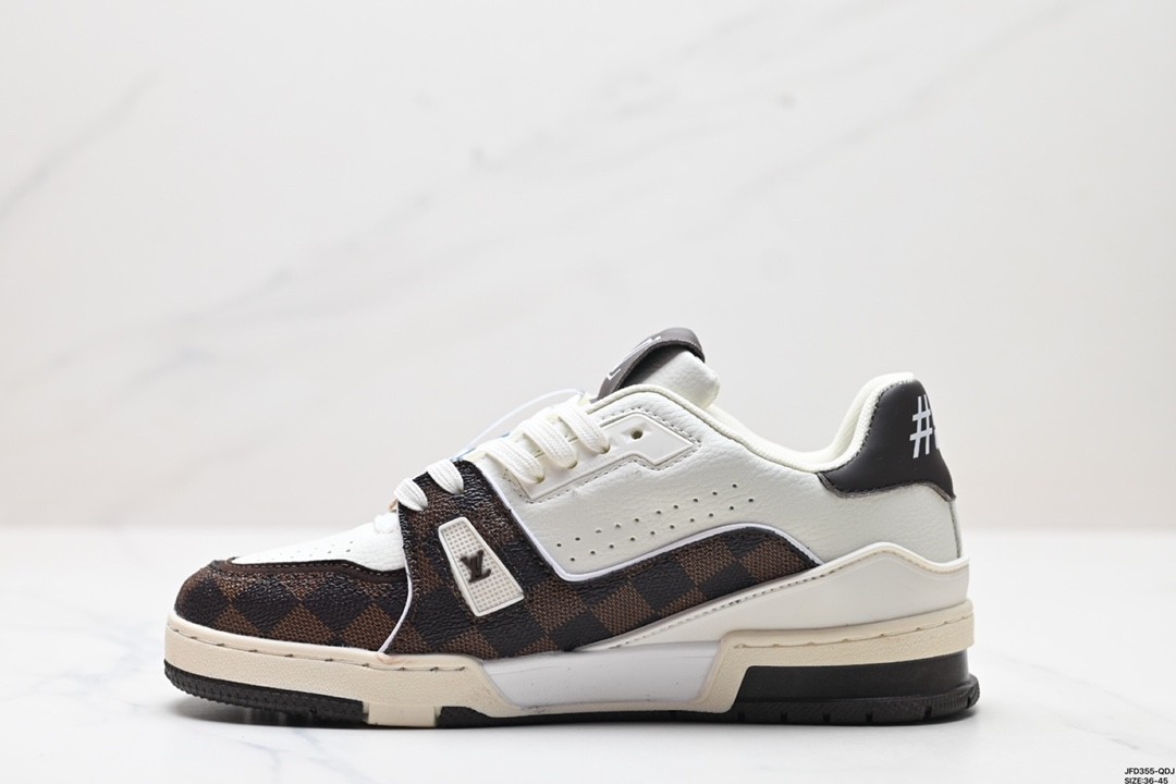 Louis Vuitton Trainer Sneaker 