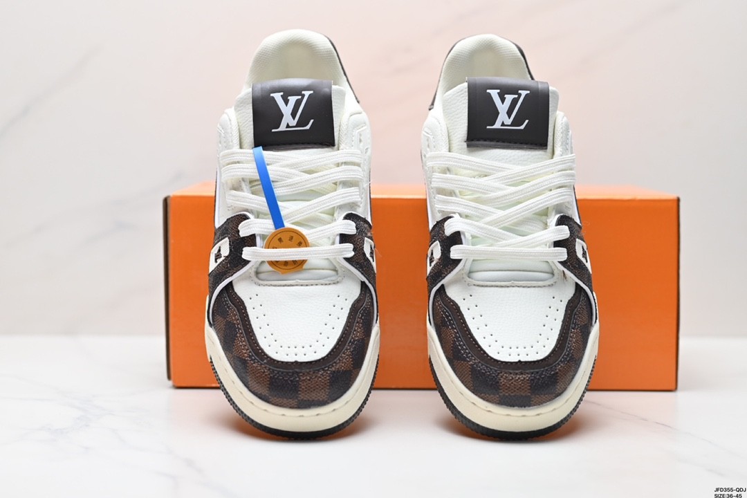 Louis Vuitton Trainer Sneaker 