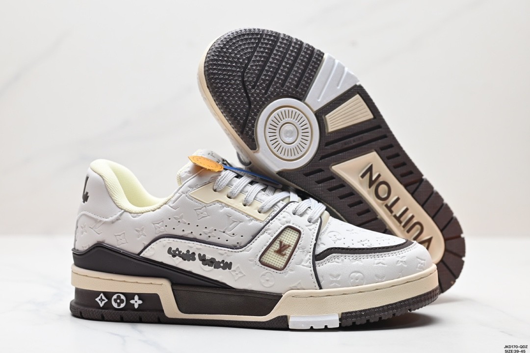 Louis Vuitton Trainer Sneaker 