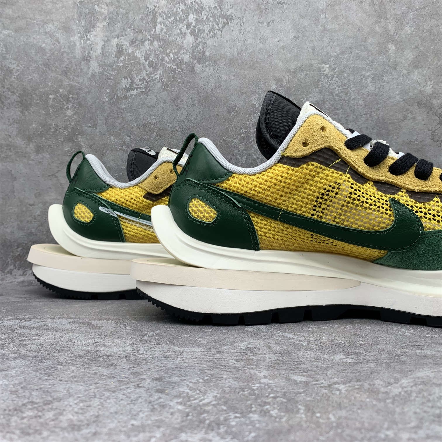 [OG] SACAI X NIKE VAPORWAFFLE TOUR YELLOW Sneaker Shoes