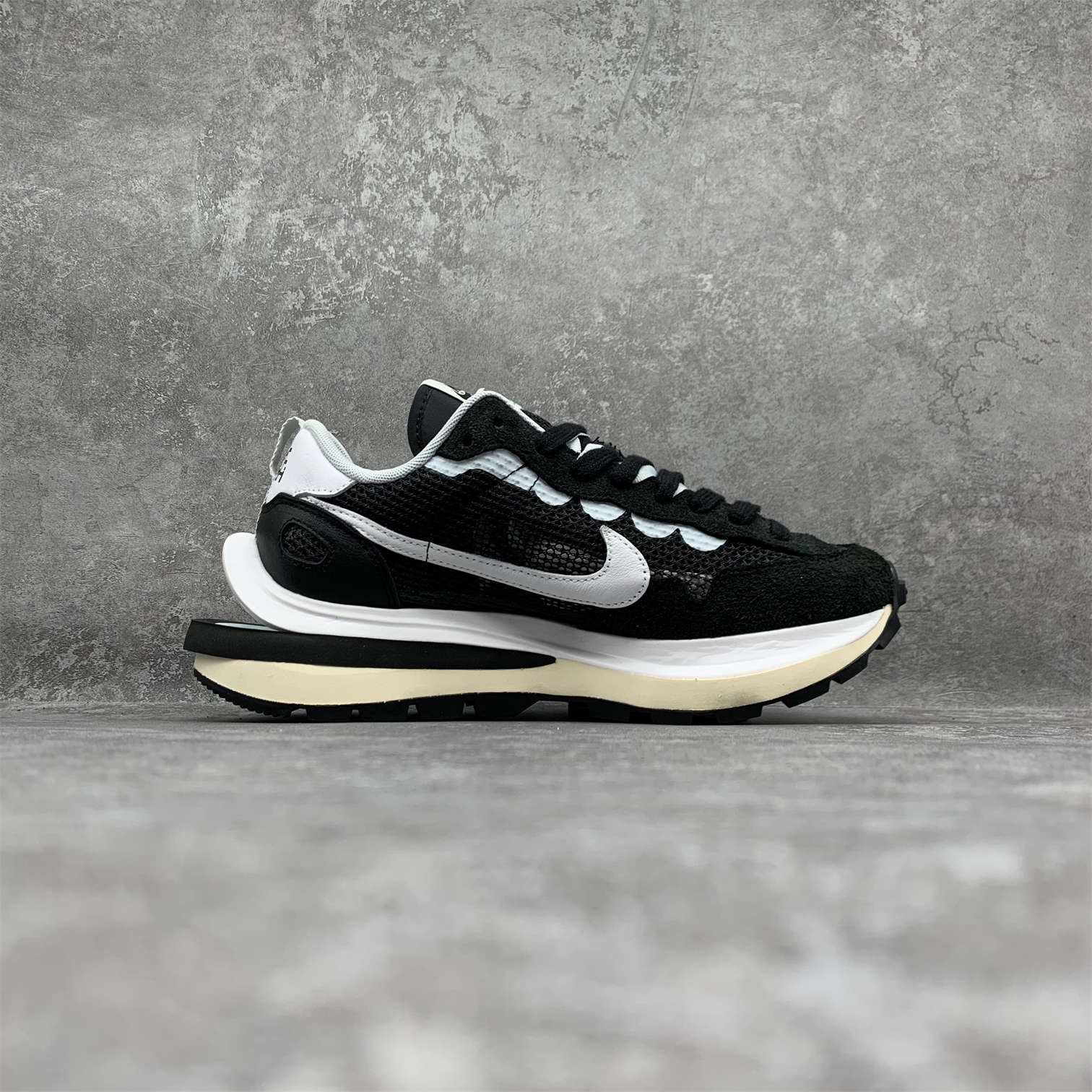 [OG] SACAI X NIKE VAPORWAFFLE BLACK AND WHITE Sneaker Shoes