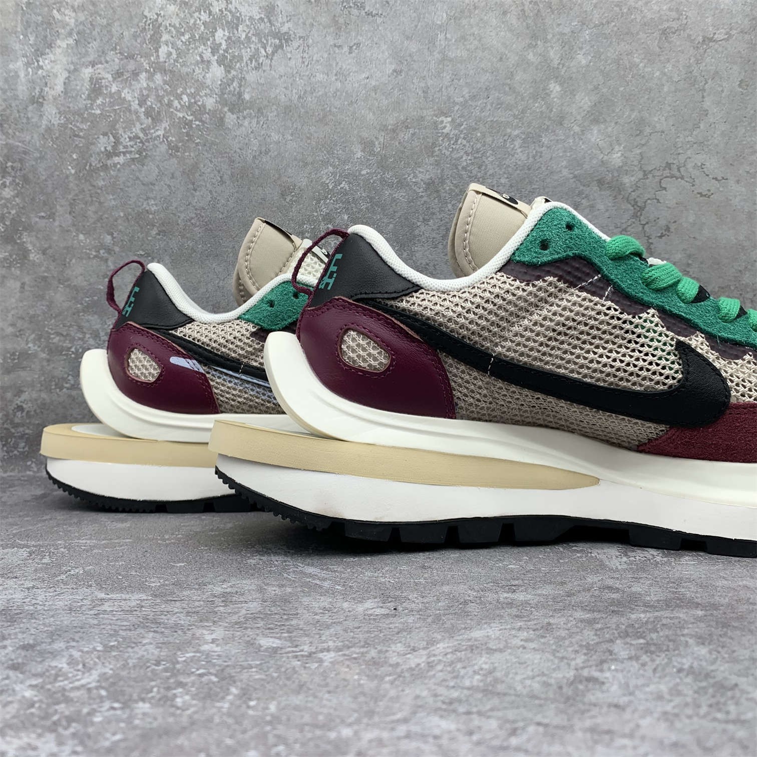 [OG] SACAI X NIKE VAPORWAFFLE STRING VILLAIN RED Sneaker Shoes