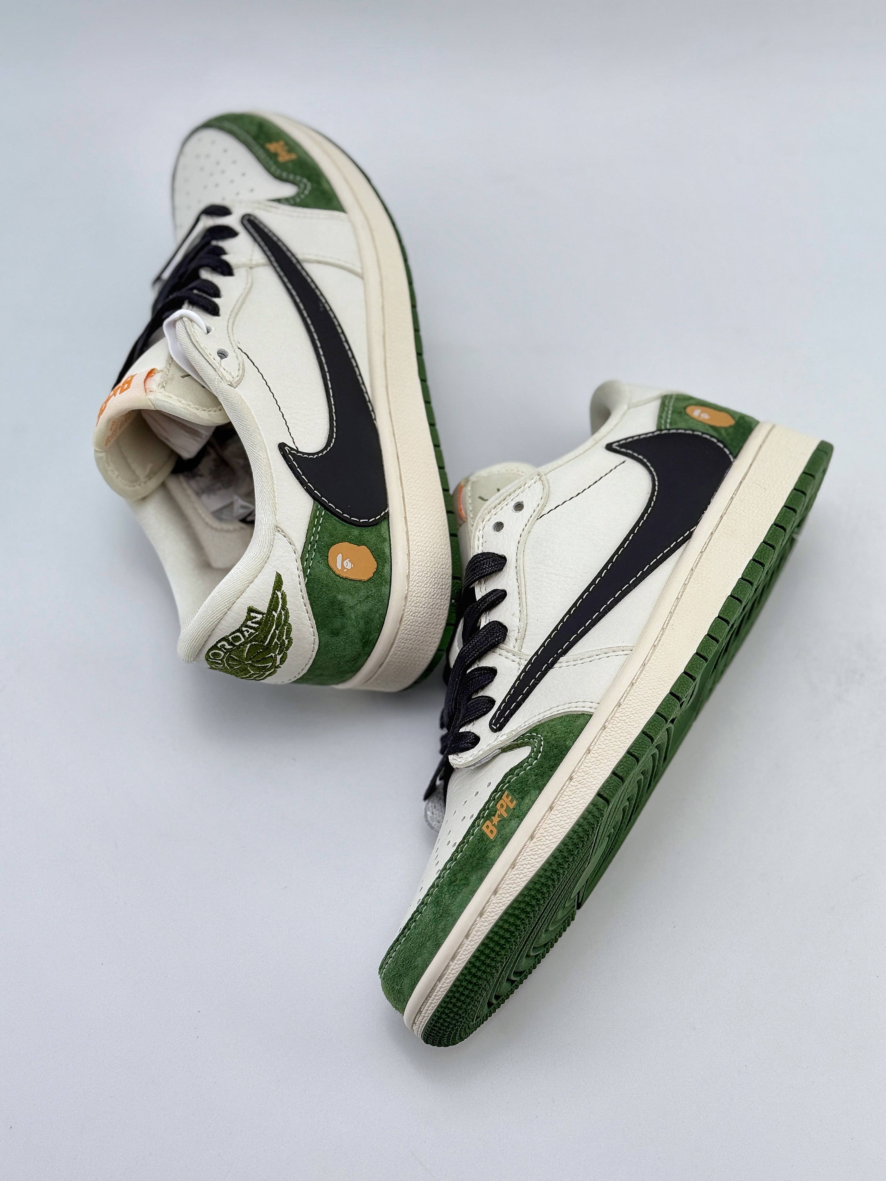 Air Jordan 1 Retro Low OG SP Travis Scott Reverse Mocha