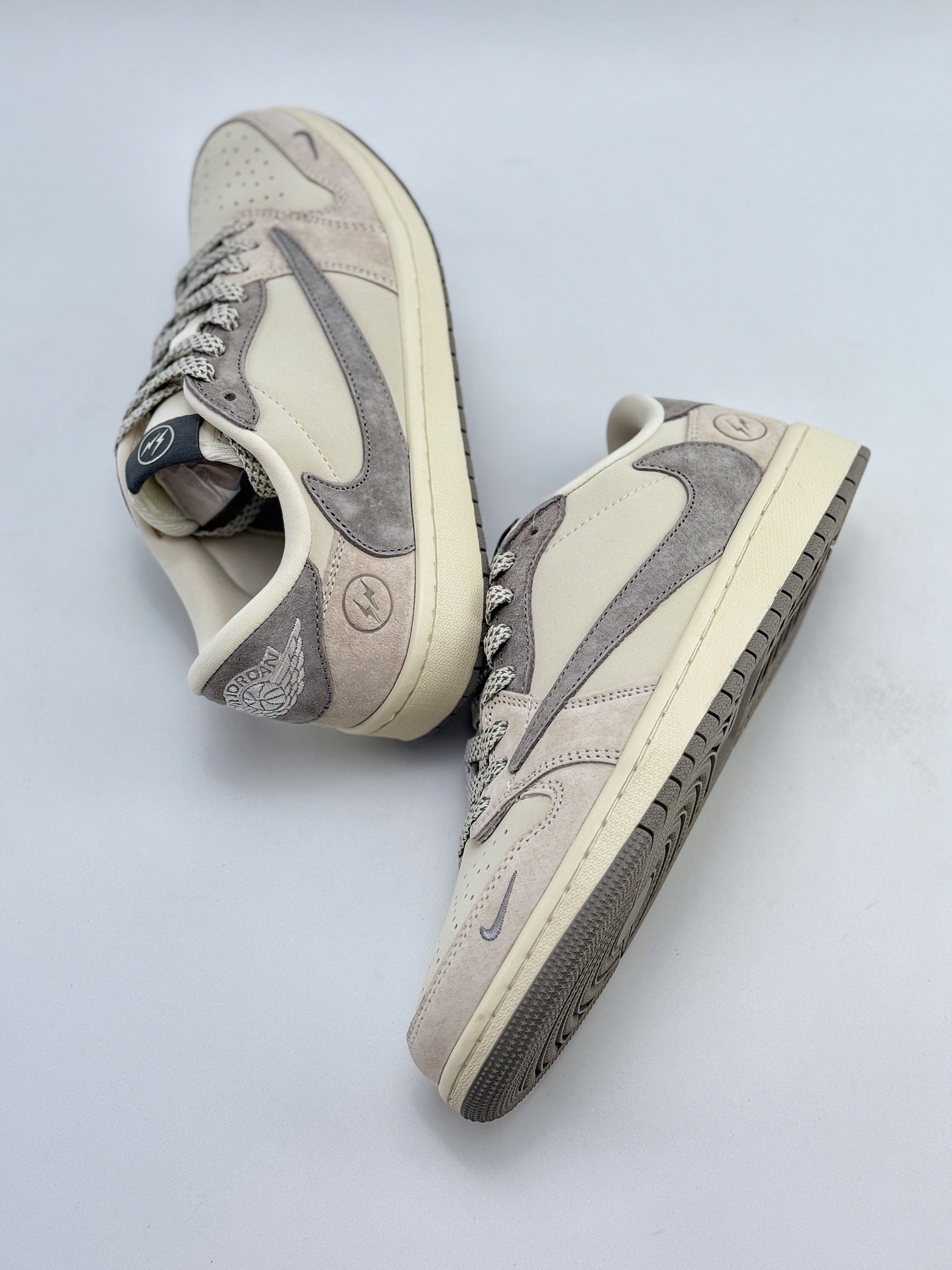 Air Jordan 1 Retro Low OG SP Travis Scott Reverse Mocha